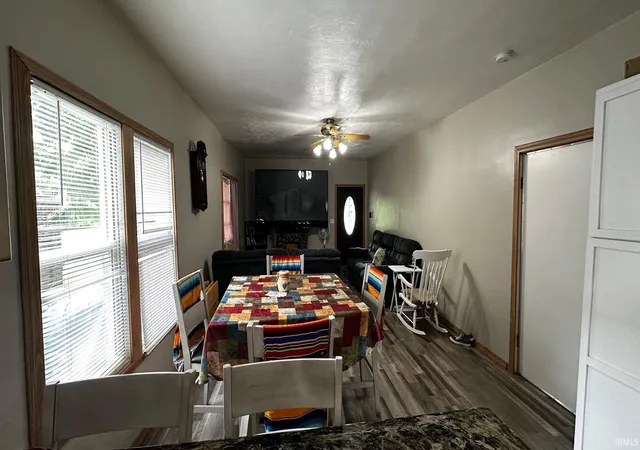 5th image of 1809 Elwood Ave, South Bend, IN 46628 | MLS# 202528910
