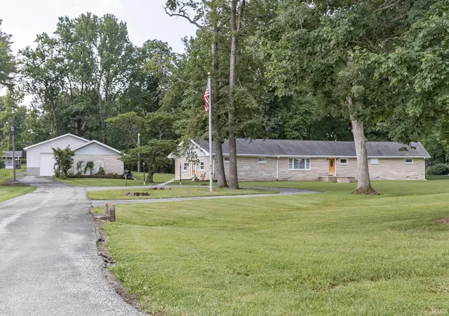Photo 1 of Manufactured home for sale at 1372 Yockey Rd, Mitchell, IN 47446 | MLS# 202529889 | Listing updated on 2026-09-11