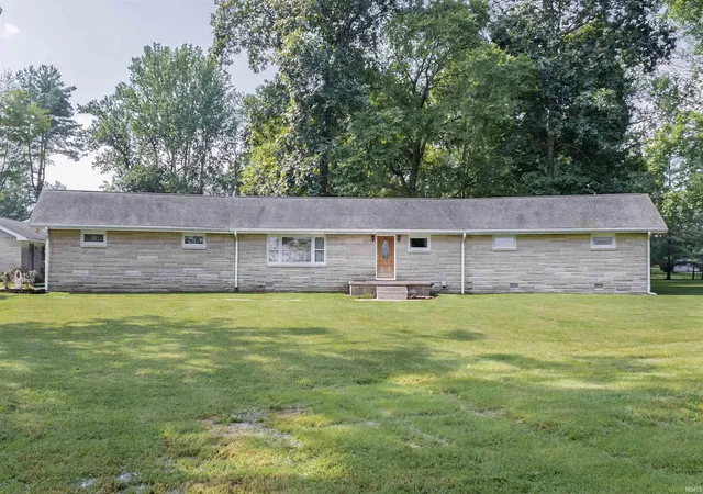 Photo 3 of Manufactured home for sale at 1372 Yockey Rd, Mitchell, IN 47446 | MLS# 202529889 | Listing updated on 2026-09-11