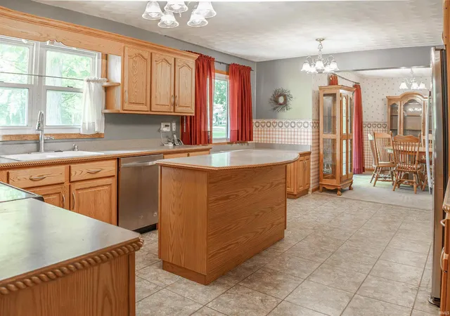 Photo 4 of Manufactured home for sale at 1372 Yockey Rd, Mitchell, IN 47446 | MLS# 202529889 | Listing updated on 2026-09-11