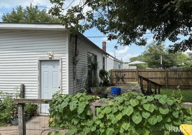 Photo 2 of Sale Pending at 1804 N Milton St, Muncie, IN 47303 | MLS# 202532649 | Listing updated on 2026-08-21