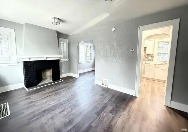 Photo 2 of Manufactured home for sale at 1308 E Rudisill Blvd, Fort Wayne, IN 46806 | MLS# 202532860 | Listing updated on 2026-01-26