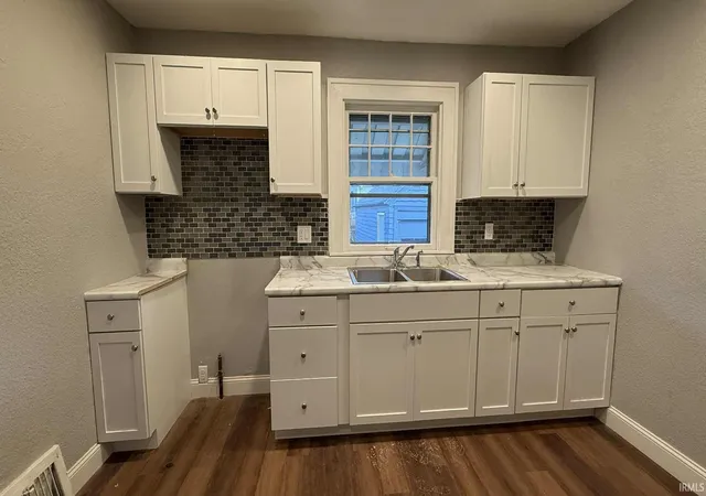 Photo 4 of Manufactured home for sale at 1308 E Rudisill Blvd, Fort Wayne, IN 46806 | MLS# 202532860 | Listing updated on 2026-01-26