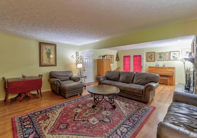 Homes for sale in Evansville, IN | 13800 Browning Rd, Evansville, IN 47725 | MLS# 202533482