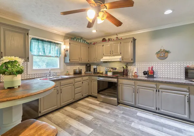 Homes for sale in Evansville, IN | 13800 Browning Rd, Evansville, IN 47725 | MLS# 202533482
