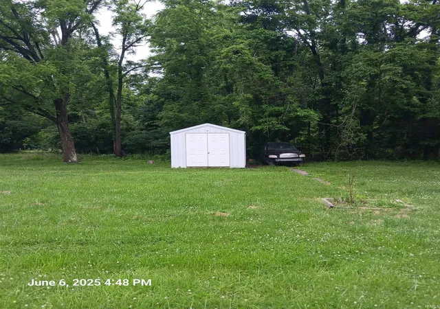 Photo 3 of Manufactured home for sale at 403 W Fillmore St, Staunton, IN 47881 | MLS# 202534395 | Listing updated on 2026-04-13