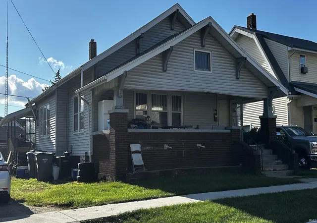 1st image of 1011 Benham Ct, Elkhart, IN 46516 | MLS# 202534542