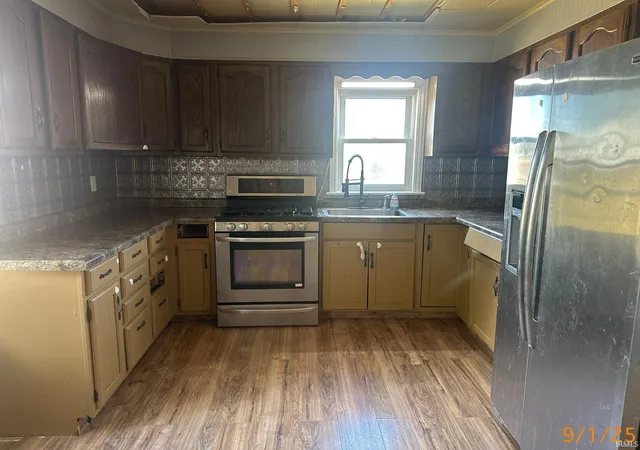5th image of 1233 11Th St, Tell City, IN 47586 | MLS# 202535491