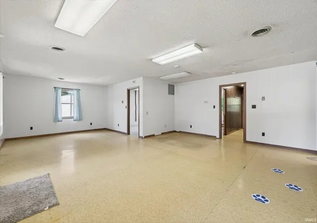 4th image of 2082 W State Rd 54, Bloomfield, IN 47424 | MLS# 202537399