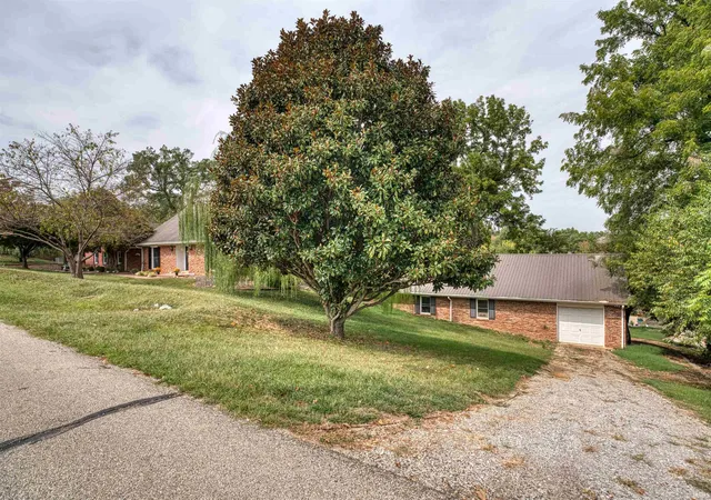 36th image of 7366 Parkridge Rd, Newburgh, IN 47630 | MLS# 202538476