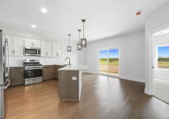 Photo 3 of Manufactured home for sale at 7327 Starks (lot 41) Blvd, Fort Wayne, IN 46816 | MLS# 202539245 | Listing updated on 2026-09-24