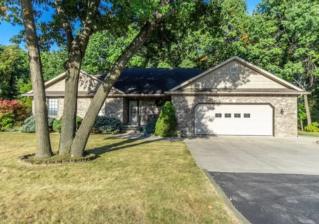 1st image of 4061 N 006 E, Angola, IN 46703 | MLS# 202539252
