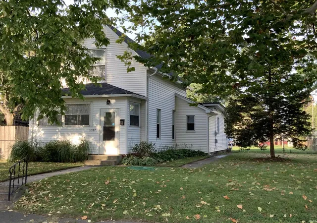 1st image of 1017 S 23rd St, South Bend, IN 46615 | MLS# 202539789