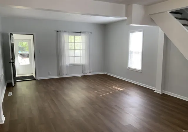 3rd image of 1017 S 23Rd St, South Bend, IN 46615 | MLS# 202539789