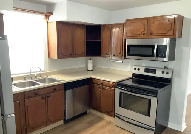5th image of 1017 S 23Rd St, South Bend, IN 46615 | MLS# 202539789