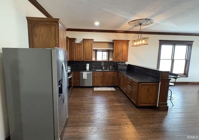 3rd image of 114 W Walnut St #201, Kokomo, IN 46901 | MLS# 202540062