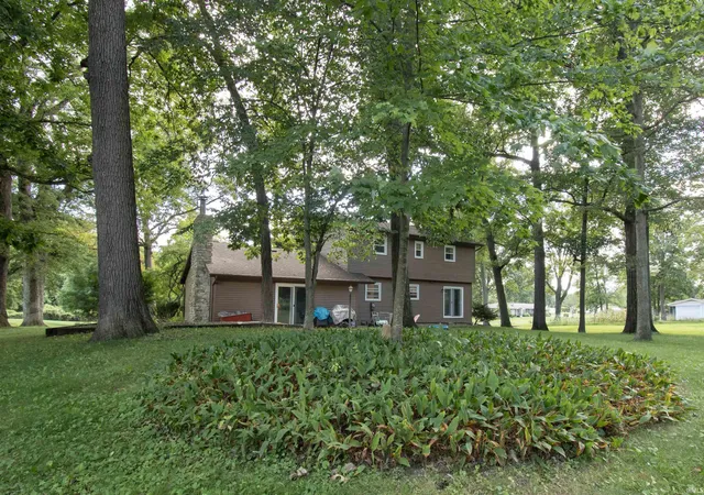 Photo 3 of Manufactured home for sale at 505 Oak Crst Dr, Kendallville, IN 46755 | MLS# 202540196 | Listing updated on 2026-08-04