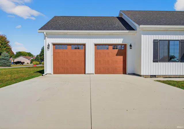 Photo 3 of Manufactured home for sale at 203 Eagle Dr, Sweetser, IN 46987 | MLS# 202540288 | Listing updated on 2026-09-29