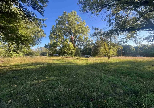 1st image of 54927 Ellsworth Ave, South Bend, IN 46628 | MLS# 202540780