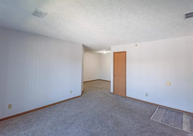 Homes for sale in Bloomington, IN | 3230 E John Hinkle Pl #D11, Bloomington, IN 47408 | MLS# 202540814