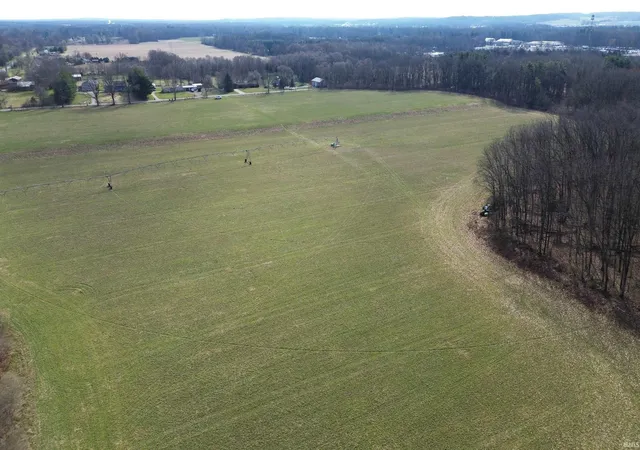 4th image of 52611 County Road 21, Bristol, IN 46507 | MLS# 202540832