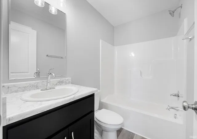 36th image of 1010 Bryce Cir, Ligonier, IN 46797 | MLS# 202541110