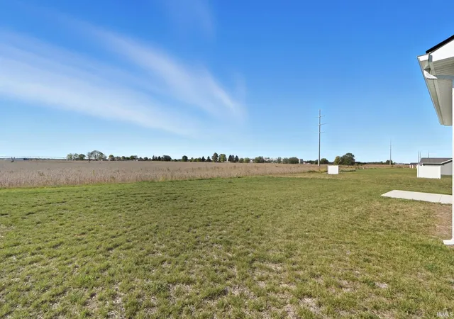 3rd image of 1010 Bryce Cir, Ligonier, IN 46797 | MLS# 202541110