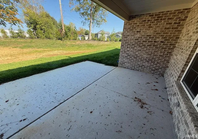 20th image of 2044 Briar Meadows Dr #2, Evansville, IN 47711 | MLS# 202541860