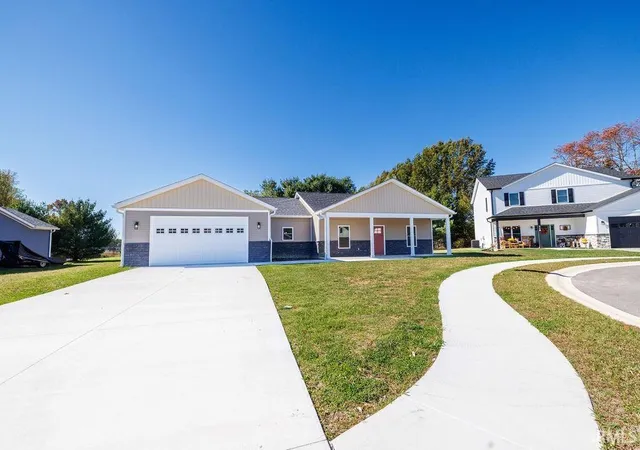 Photo 1 of Manufactured home for sale at 534 Dogwood E Ct, Spencer, IN 47460 | MLS# 202542708 | Listing updated on 2026-08-24