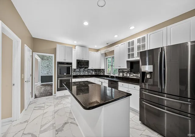 2nd image of 17768 Ashford Hills Ct, Granger, IN 46530 | MLS# 202543331