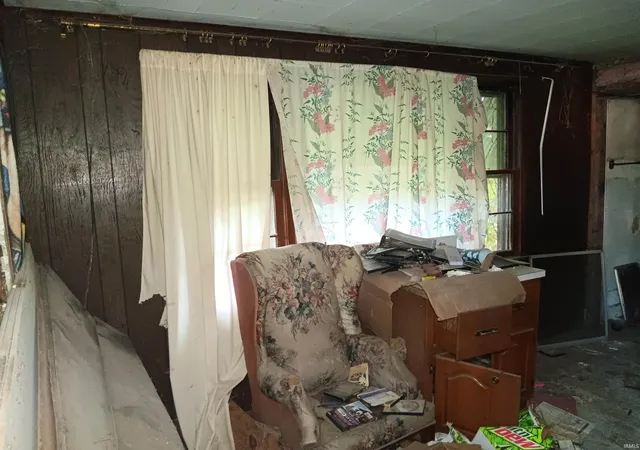Photo 3 of Manufactured home for sale at 113 S Walnut St, Hymera, IN 47855 | MLS# 202543984 | Listing updated on 2026-09-01