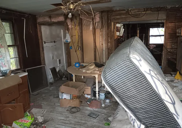 Photo 4 of Manufactured home for sale at 113 S Walnut St, Hymera, IN 47855 | MLS# 202543984 | Listing updated on 2026-09-01