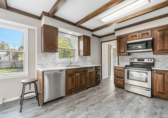 2nd image of 3009 East Lake Dr South, Elkhart, IN 46514 | MLS# 202543996