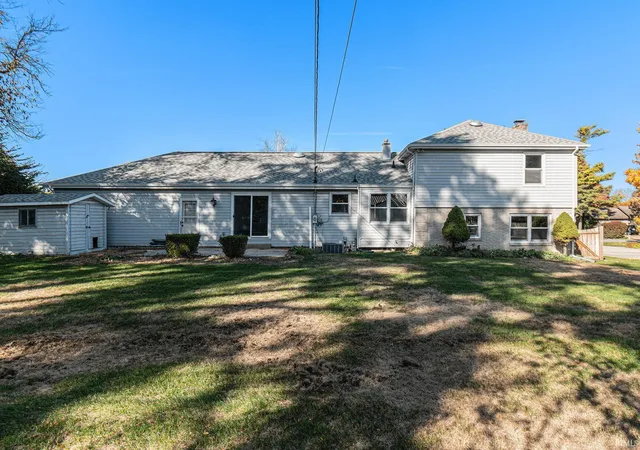 26th image of 3009 East Lake Dr South, Elkhart, IN 46514 | MLS# 202543996