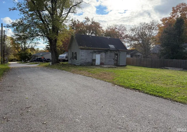 1st image of 214 E Washington St, Chandler, IN 47610 | MLS# 202544764