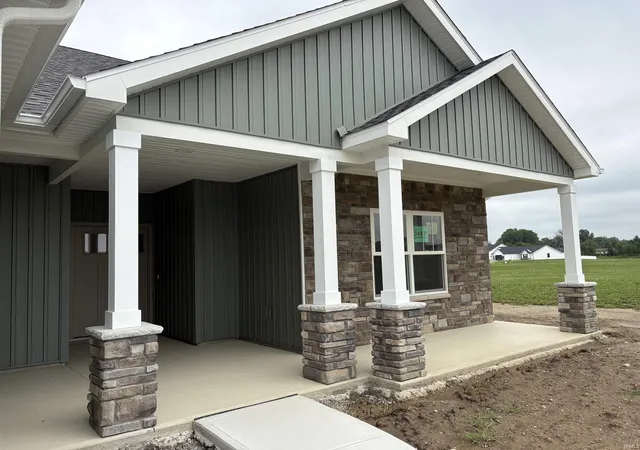 1st image of 827 Chestnut Ct, Decatur, IN 46733 | MLS# 202545555