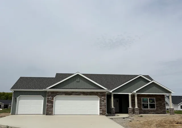 2nd image of 827 Chestnut Ct, Decatur, IN 46733 | MLS# 202545555