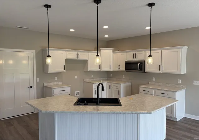 Photo 3 of Manufactured home for sale at 827 Chestnut Ct, Decatur, IN 46733 | MLS# 202545555 | Listing updated on 2026-07-06