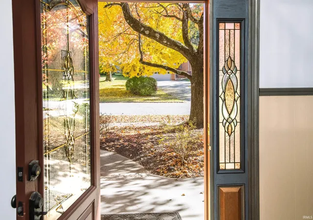 Photo 3 of Sale Pending at 2919 N Ramble Rd, Bloomington, IN 47408 | MLS# 202545709 | Listing updated on 2026-09-15