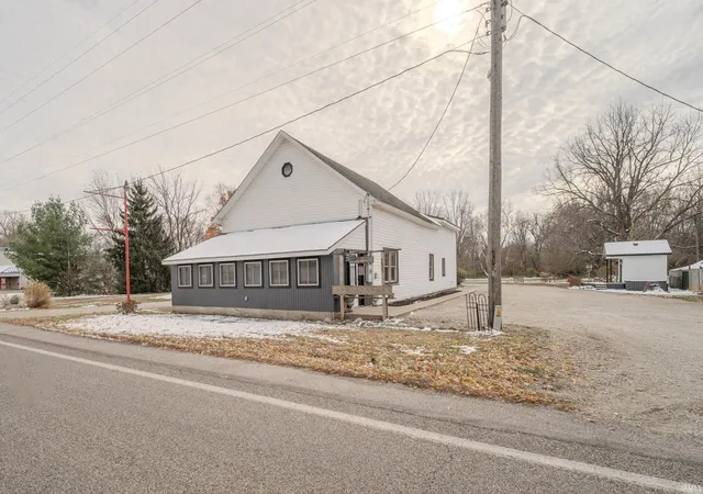 Homes for sale in Rossville, IN | 8605 W St Rd 26, Rossville, IN 46065 | MLS# 202545795