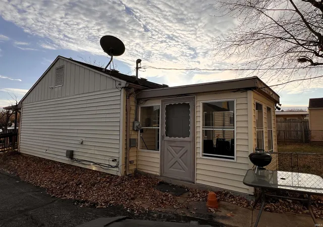 5th image of 508 W Wharton Dr, Marion, IN 46952 | MLS# 202546804