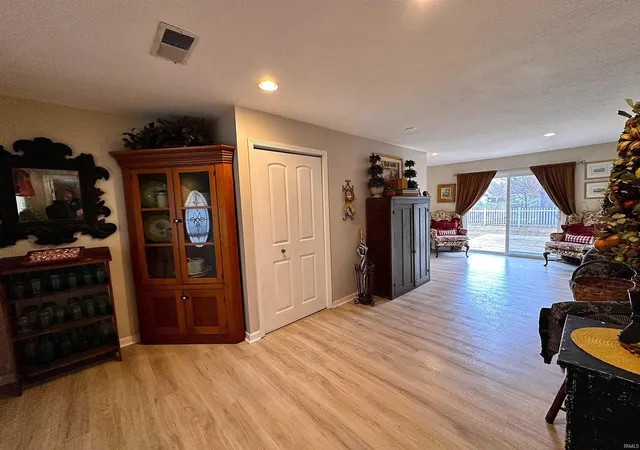 Homes for sale in Monticello, IN | 11044 N Landings Rd, Monticello, IN 47960 | MLS# 202547298