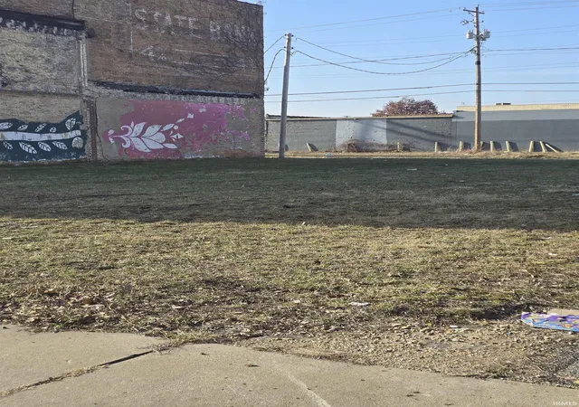 Photo 3 of Land for sale at 905 S & 907 Michigan St, South Bend, IN 46601 | MLS# 202547767 | Listing updated on 2026-01-25