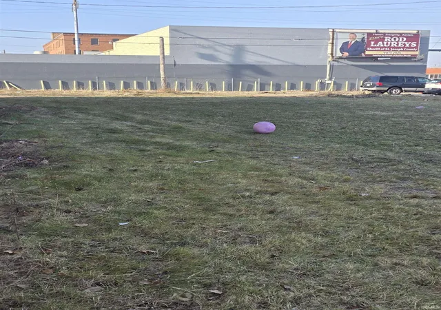 Photo 4 of Land for sale at 905 S & 907 Michigan St, South Bend, IN 46601 | MLS# 202547767 | Listing updated on 2026-01-25