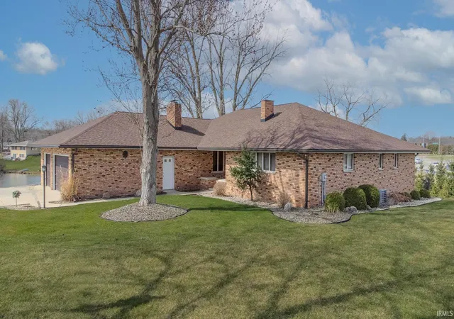 2nd image of 1116 Erin Ct, Middlebury, IN 46540 | MLS# 202547953