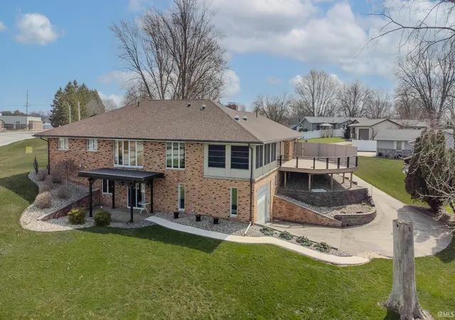 4th image of 1116 Erin Ct, Middlebury, IN 46540 | MLS# 202547953