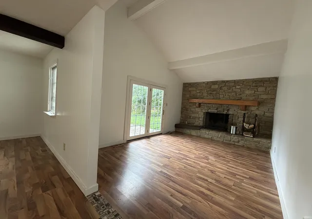 Photo 3 of Manufactured home for sale at 802 E Allendale Dr, Bloomington, IN 47401 | MLS# 202548140 | Listing updated on 2026-09-18