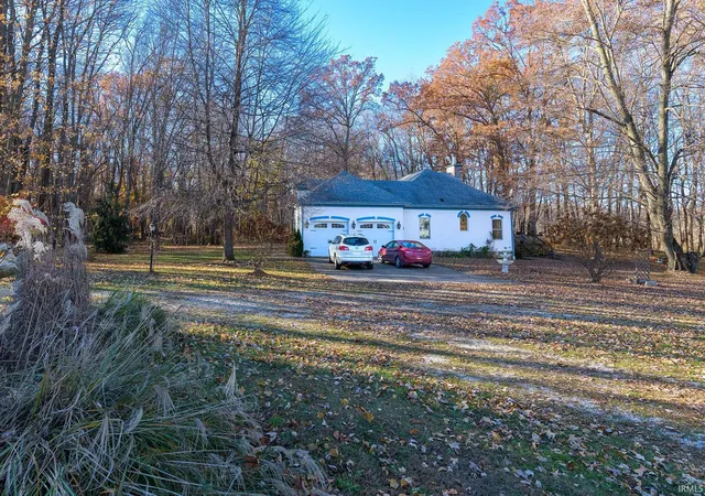 Photo 3 of Sale Pending at 9301 E Division Rd, Mill Creek, IN 46365 | MLS# 202548634 | Listing updated on 2026-09-26