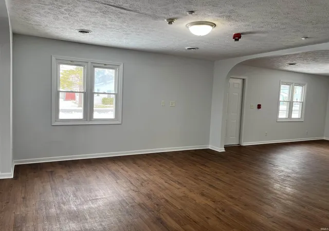 4th image of 411 N Pine St, Brazil, IN 47234 | MLS# 202548731