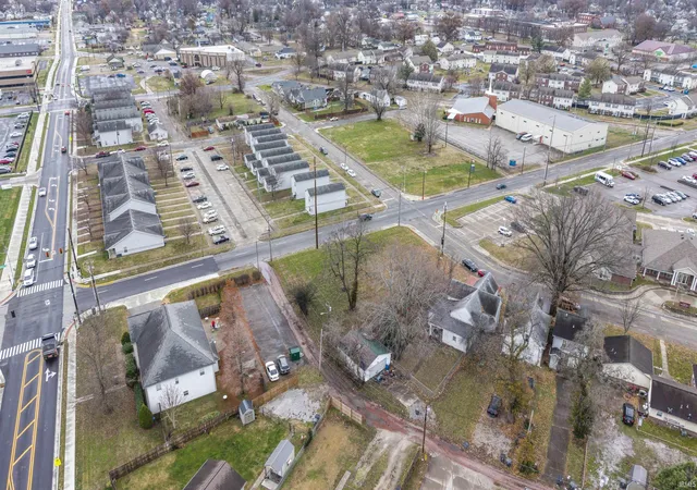 Homes for sale in Evansville, IN | 318 320 322 E Cherry St, Evansville, IN 47713 | MLS# 202548760